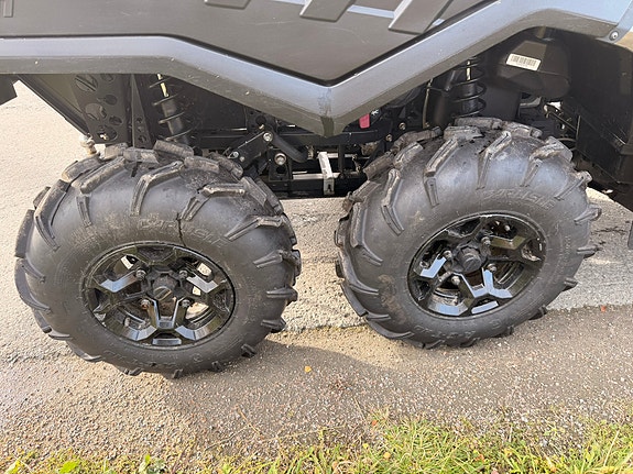 Can-Am Outlander MAX 6X6 1000 XU+ T - Side Wall 17 of 23
