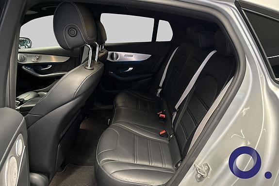 Mercedes-Benz GLC63 17 of 18