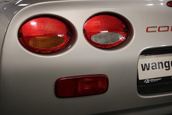 Chevrolet Corvette 17 of 30