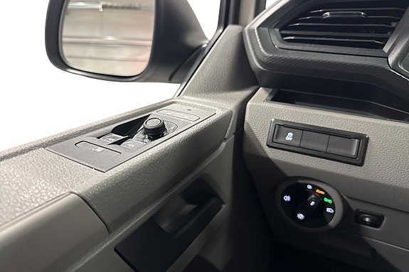 Volkswagen Transporter 17 of 24