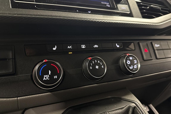 Volkswagen Transporter 15 of 24