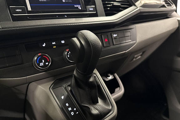 Volkswagen Transporter 14 of 24