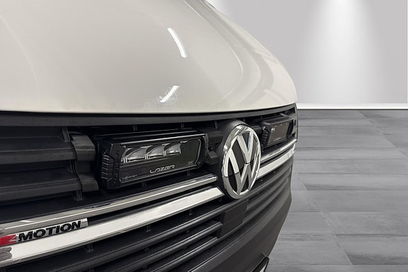 Volkswagen Transporter 24 of 24