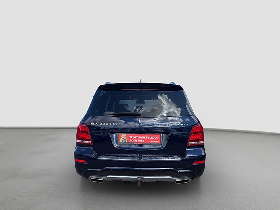 Mercedes-Benz GLK220 4 of 25