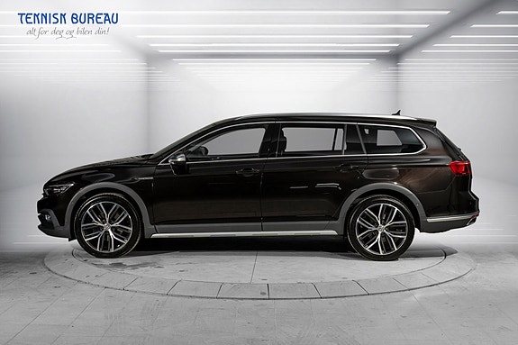 Volkswagen Passat Alltrack 6 of 30