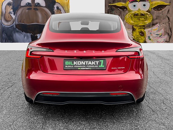 Tesla Model 3 6 of 26
