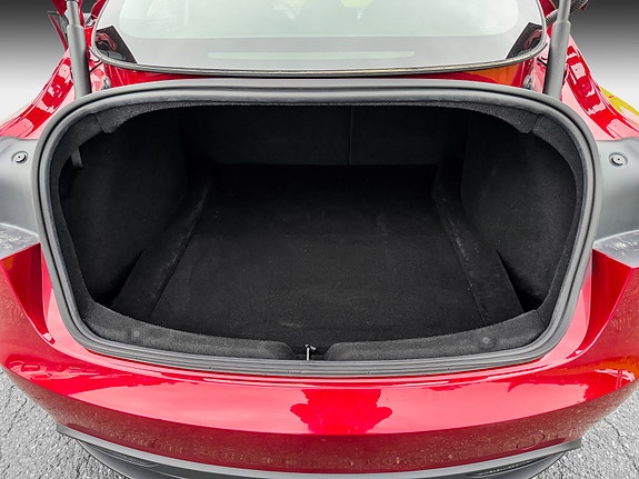 Tesla Model 3 26 of 26