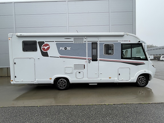 Pilote G740GJ 2 of 30