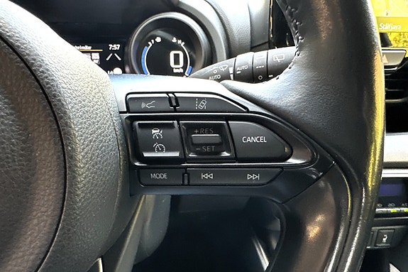 Toyota Yaris 19 of 29