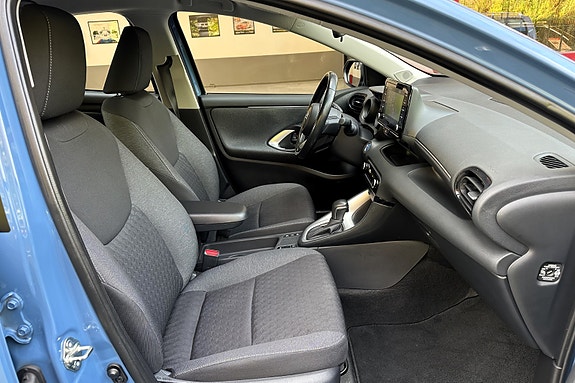 Toyota Yaris 14 of 29