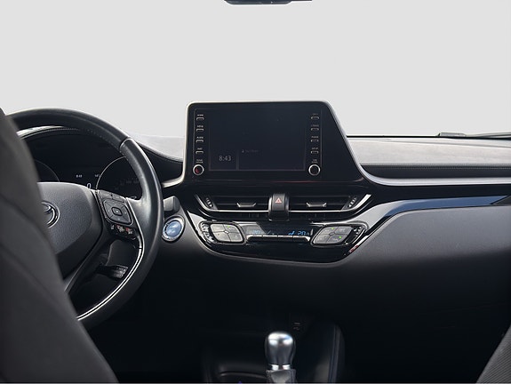 Toyota C-HR 20 of 24
