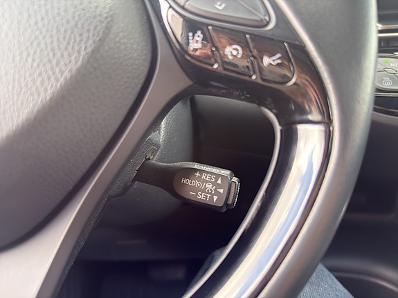 Toyota C-HR 15 of 24