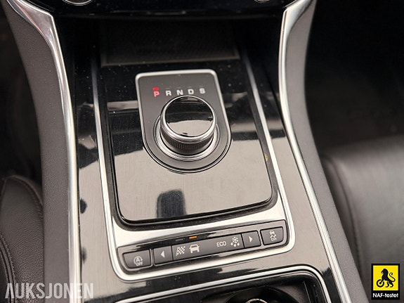 Jaguar XF 22 of 30