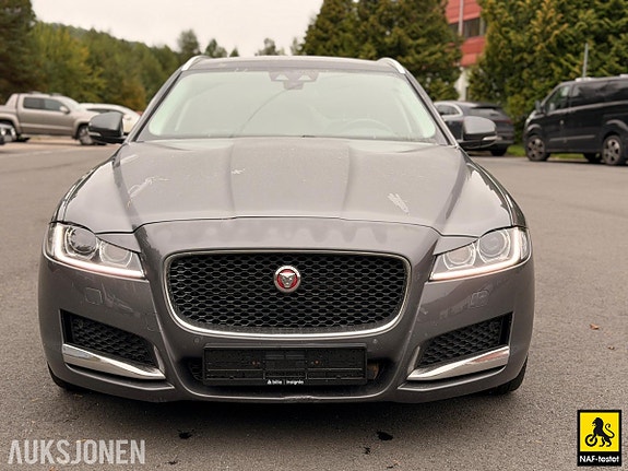 Jaguar XF 2 of 30