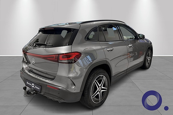 Mercedes-Benz EQA250 3 of 19