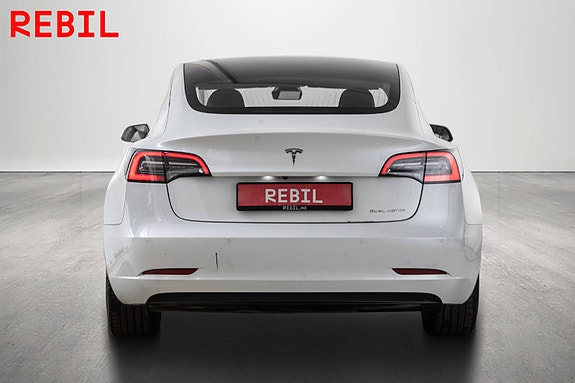 Tesla Model 3 6 of 26