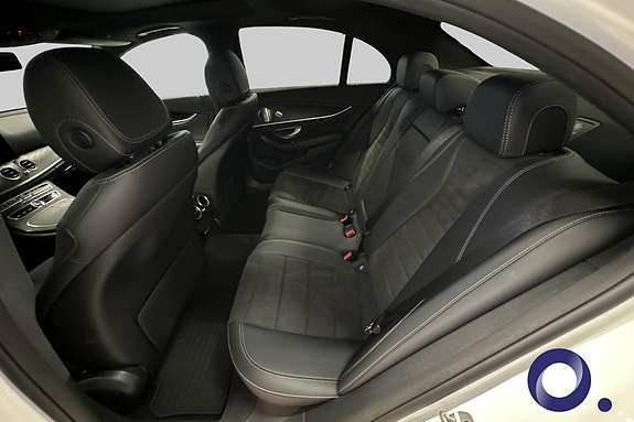 Mercedes-Benz E300 e 29 of 30