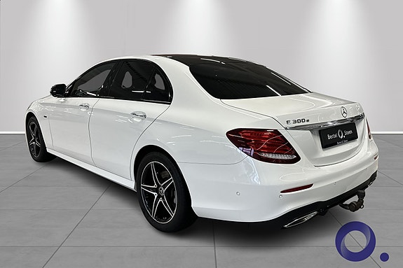 Mercedes-Benz E300 e 7 of 30