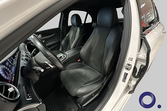 Mercedes-Benz E300 e 25 of 30