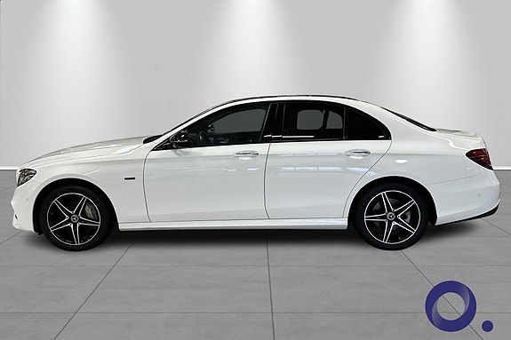Mercedes-Benz E300 e 5 of 30