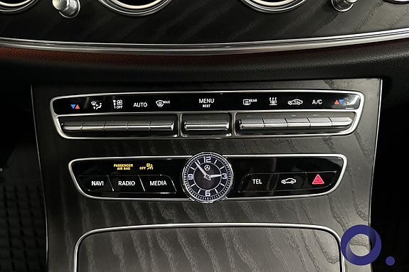 Mercedes-Benz E300 e 14 of 30