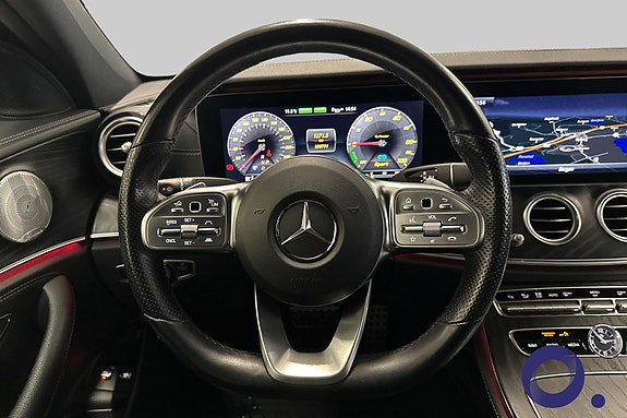 Mercedes-Benz E300 e 11 of 30