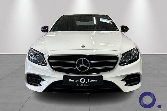 Mercedes-Benz E300 e 2 of 30