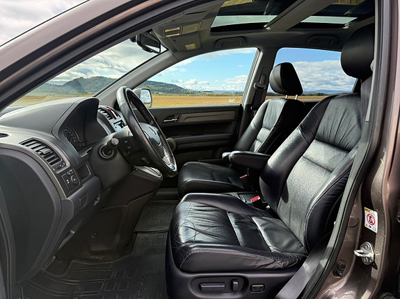Honda CR-V 9 of 25