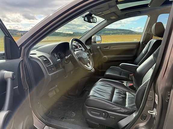 Honda CR-V 10 of 25