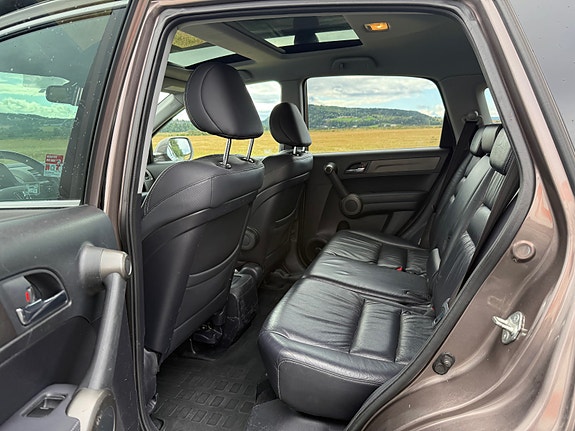 Honda CR-V 19 of 25