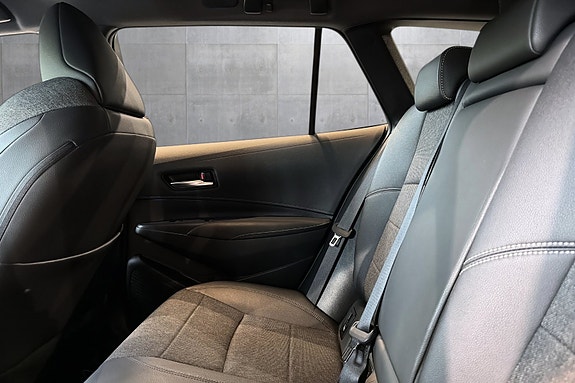 Toyota Corolla 15 of 23