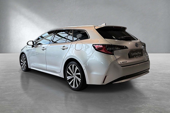 Toyota Corolla 3 of 23