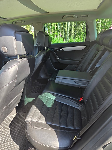Volkswagen Passat 6 of 11