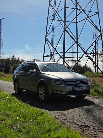 Volkswagen Passat 3 of 11