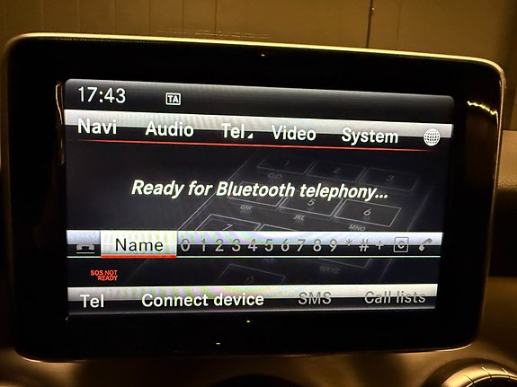 Mercedes-Benz CLA200 13 of 17