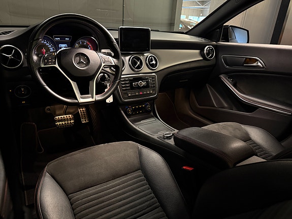 Mercedes-Benz CLA200 6 of 17