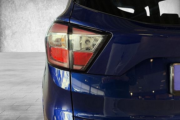 Ford Kuga 14 of 30