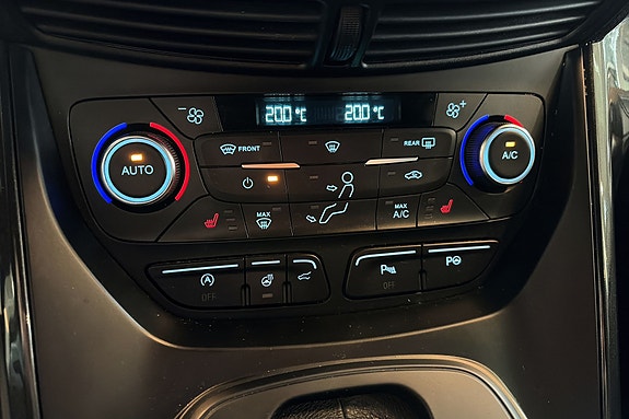 Ford Kuga 25 of 30