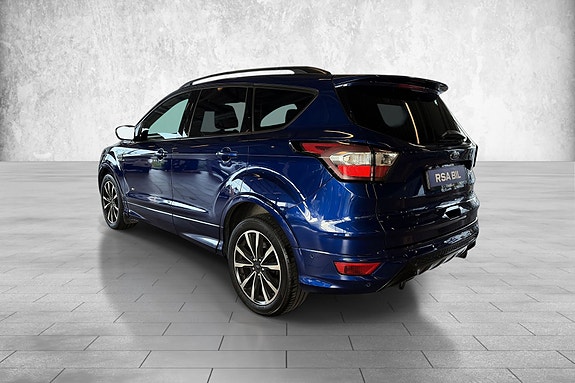 Ford Kuga 10 of 30