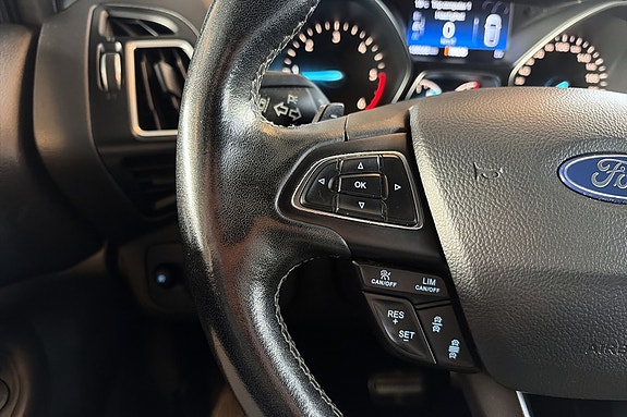 Ford Kuga 20 of 30