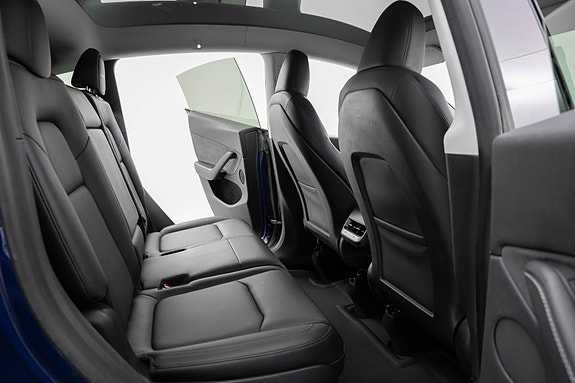 Tesla Model Y 12 of 25