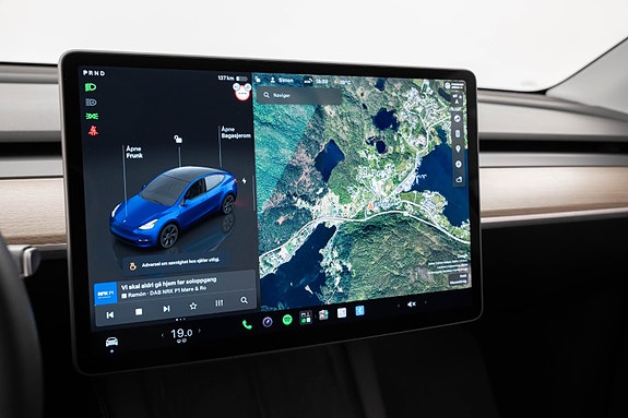 Tesla Model Y 17 of 25