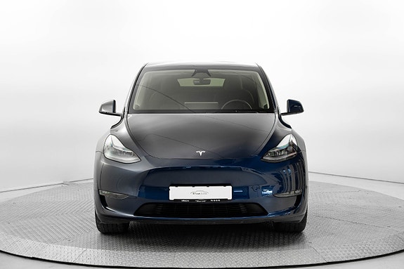 Tesla Model Y 3 of 25
