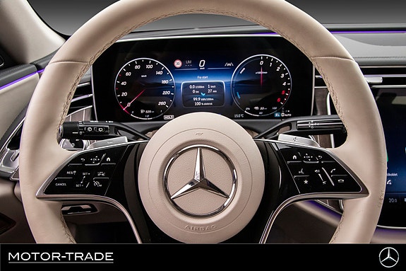 Mercedes-Benz E300 de 29 of 30