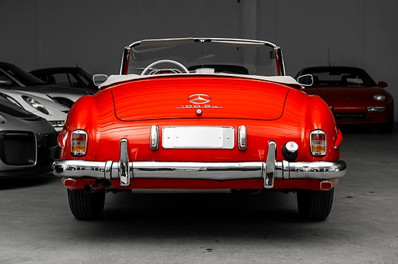 Mercedes-Benz 190 SL 13 of 30