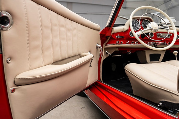 Mercedes-Benz 190 SL 22 of 30