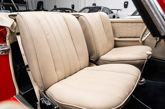 Mercedes-Benz 190 SL 25 of 30