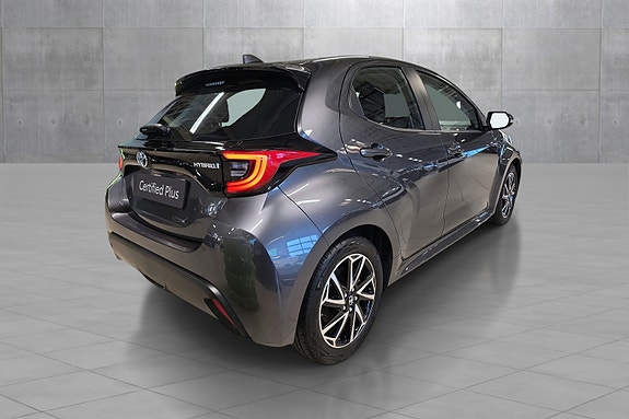 Toyota Yaris 5 of 21