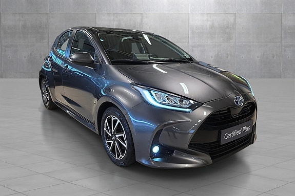 Toyota Yaris 7 of 21