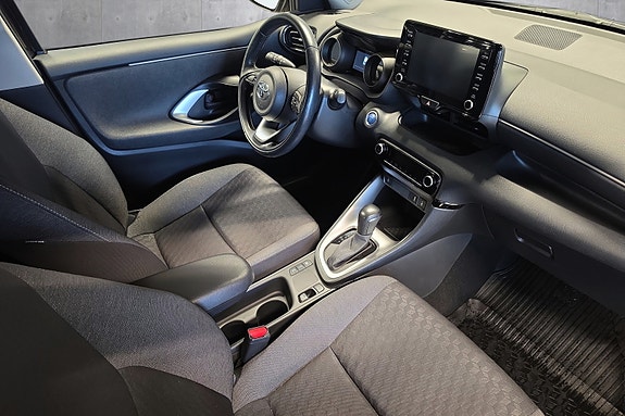 Toyota Yaris 19 of 21